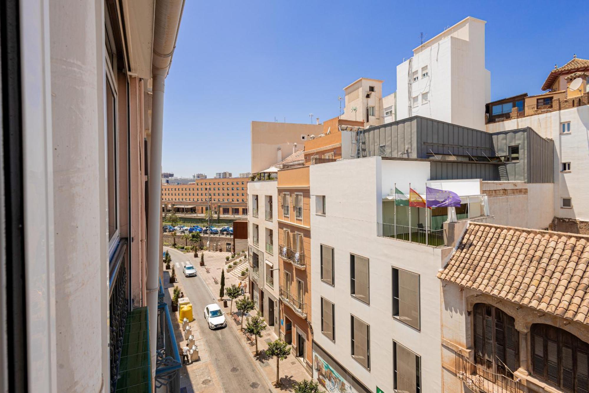 C103 - Sunny Terrace, Old Town Views Apartment มาลากา ภายนอก รูปภาพ