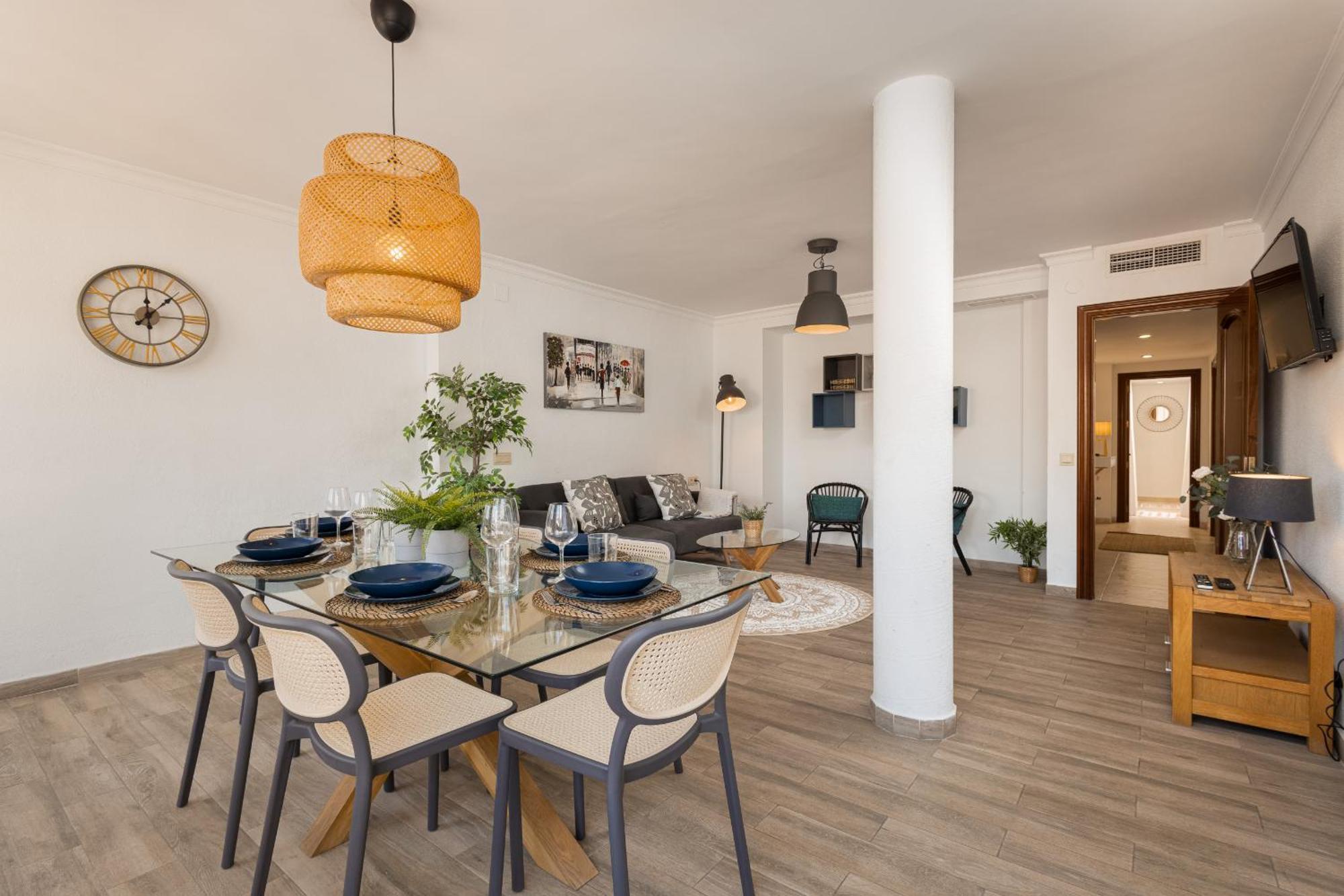 C103 - Sunny Terrace, Old Town Views Apartment มาลากา ภายนอก รูปภาพ