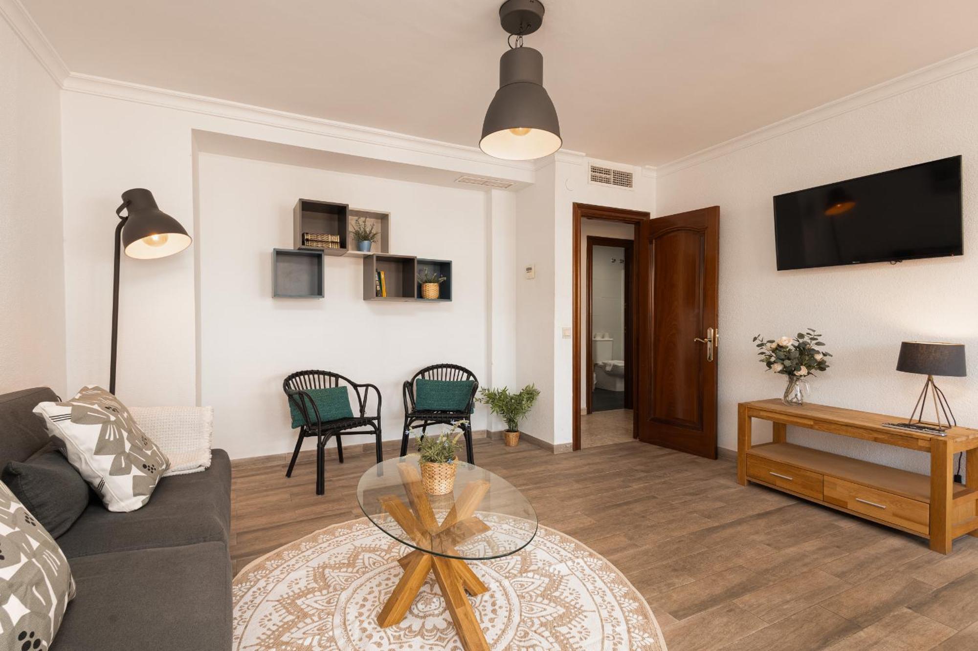 C103 - Sunny Terrace, Old Town Views Apartment มาลากา ภายนอก รูปภาพ