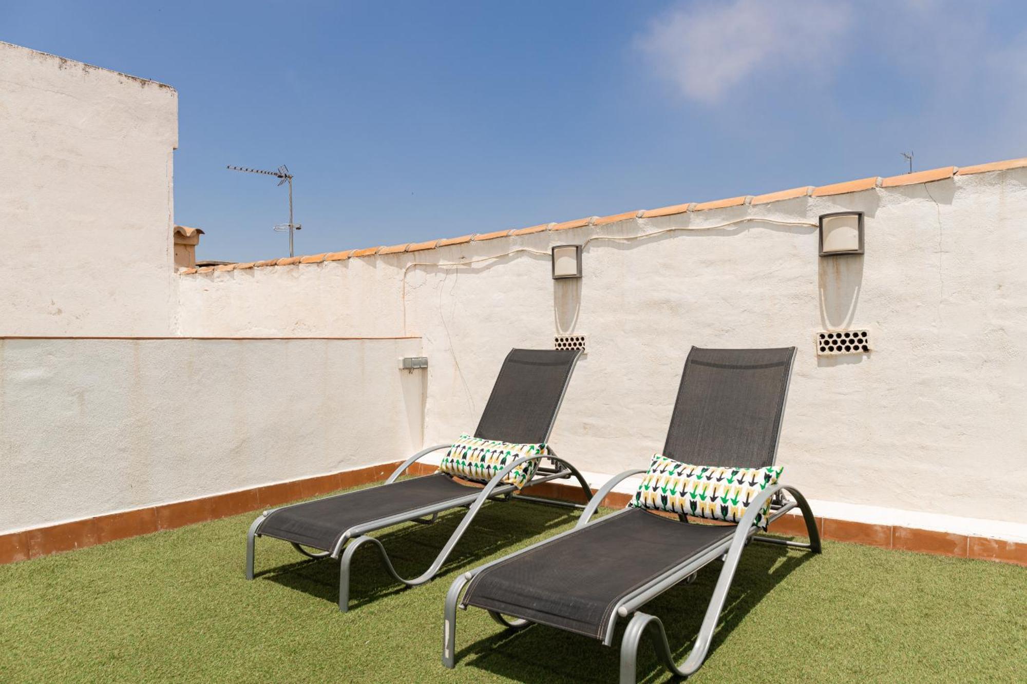 C103 - Sunny Terrace, Old Town Views Apartment มาลากา ภายนอก รูปภาพ