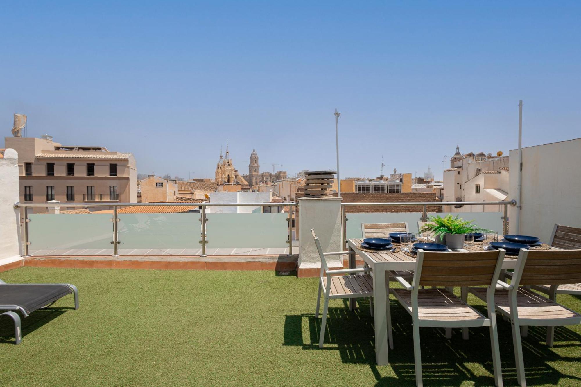 C103 - Sunny Terrace, Old Town Views Apartment มาลากา ภายนอก รูปภาพ